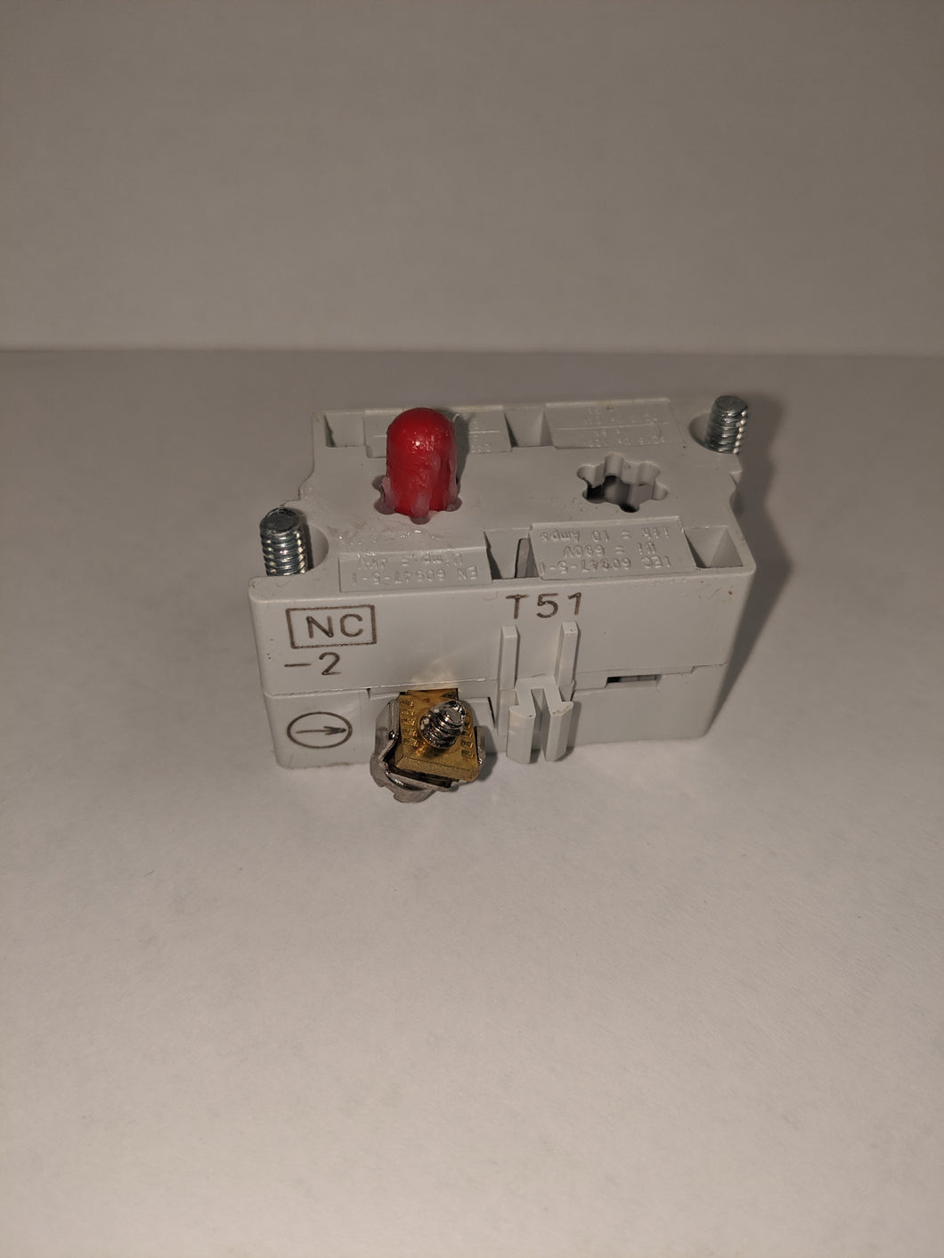 Eaton 10250T51 Pilot Device, 30mm, Contact Block, 1 NC, 10250T, Base Mount Eaton 10250T51