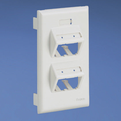 Panduit UIT70FV4IW Ultimate ID Single Gang Vertical Sloped  Panduit UIT70FV4IW